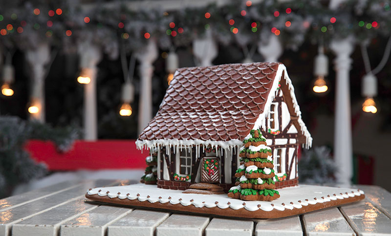 Gingerbread_House_800